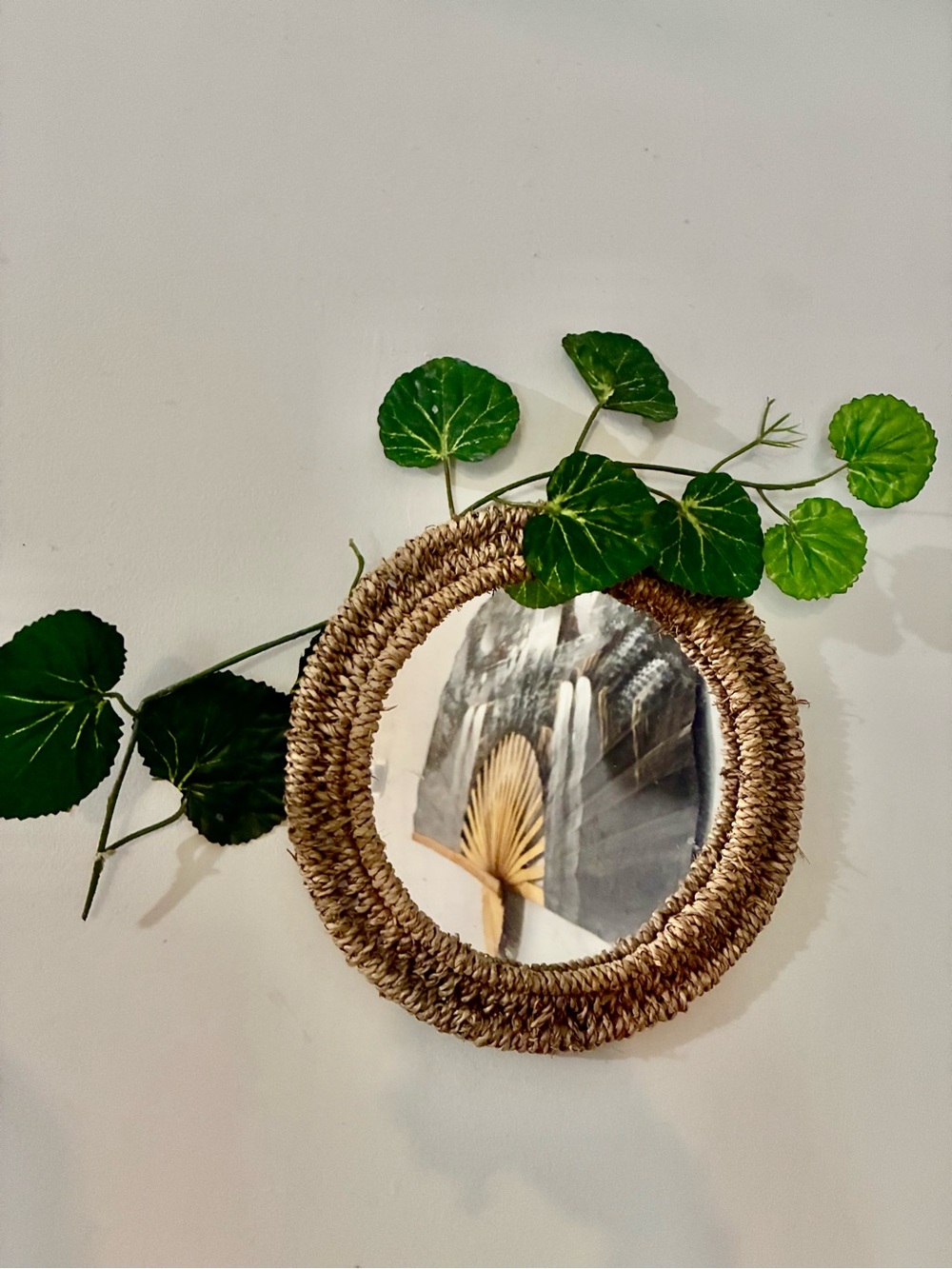 Natural Woven Round Wall Mirror with Faux Leaves